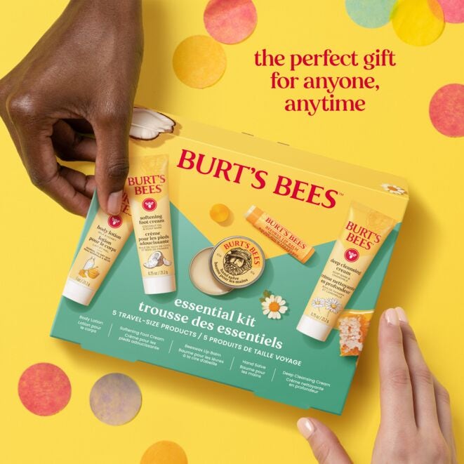 Essential Burt's Bees Kit Lz